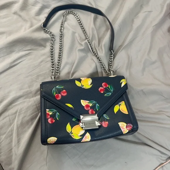 Micheal Kors fruit purse - Picture 3 of 3